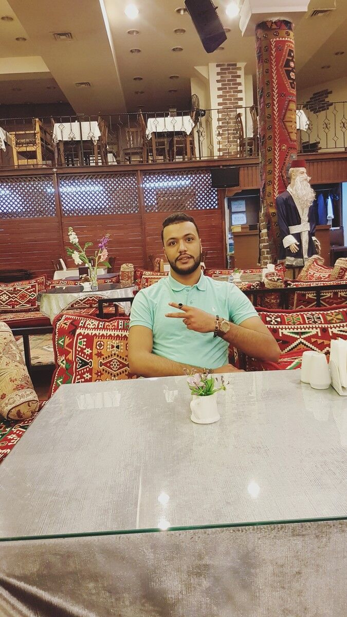  12815826  Tarik, 30 ,    