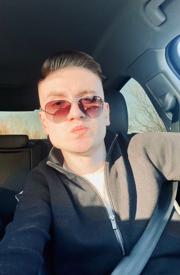  -,   , 24 ,   