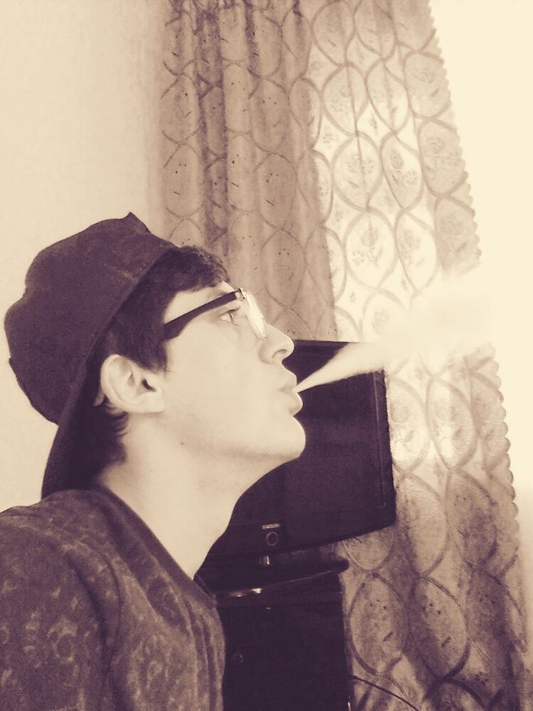  14937646  Avloev, 25 ,    