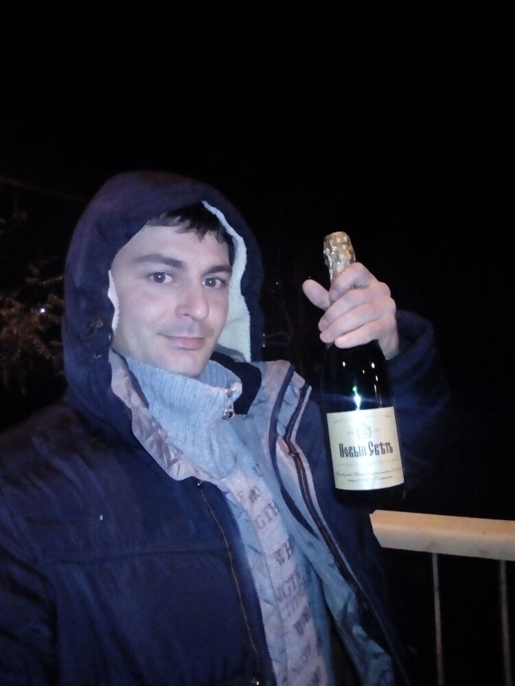  ,   Roman, 38 ,  