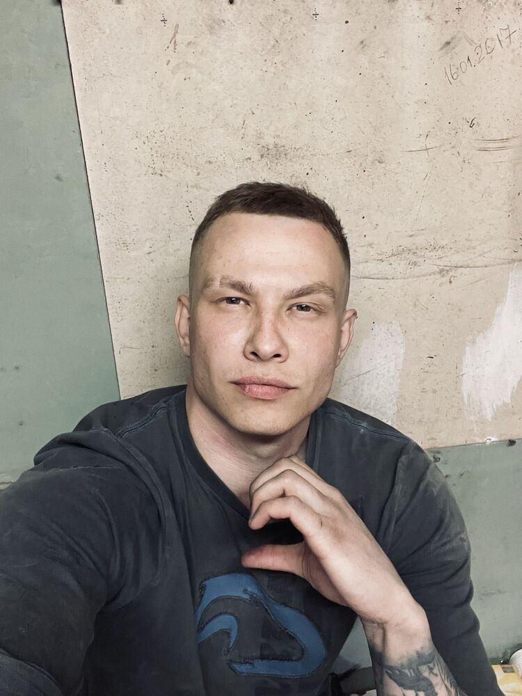  31988126  , 28 ,    