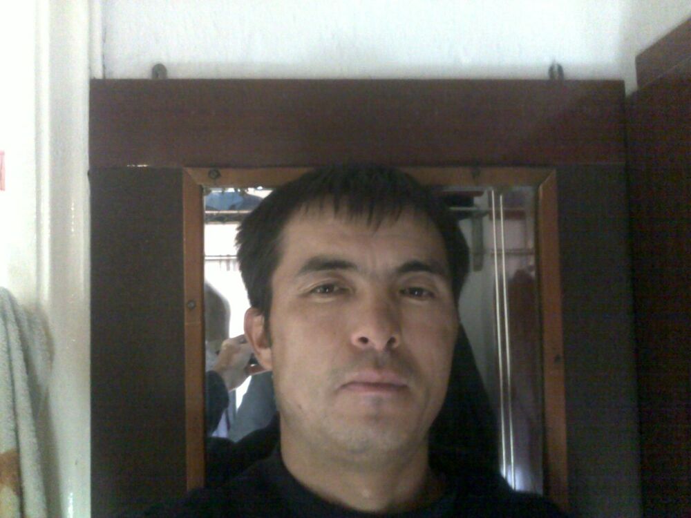  8231376  Maks, 45 ,    