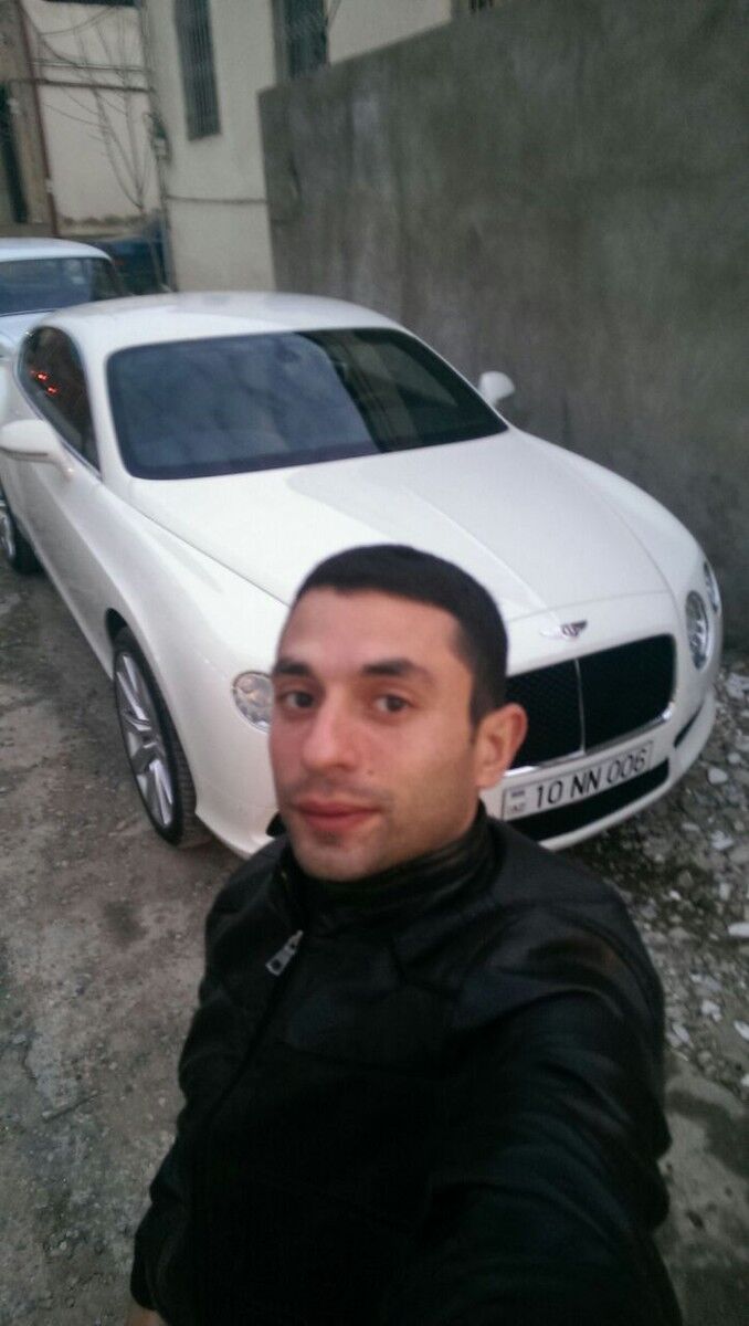  ,   Vadim, 40 ,   
