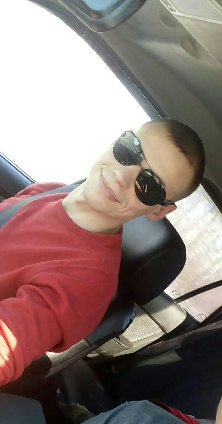  33572726  Alexander, 32 ,     