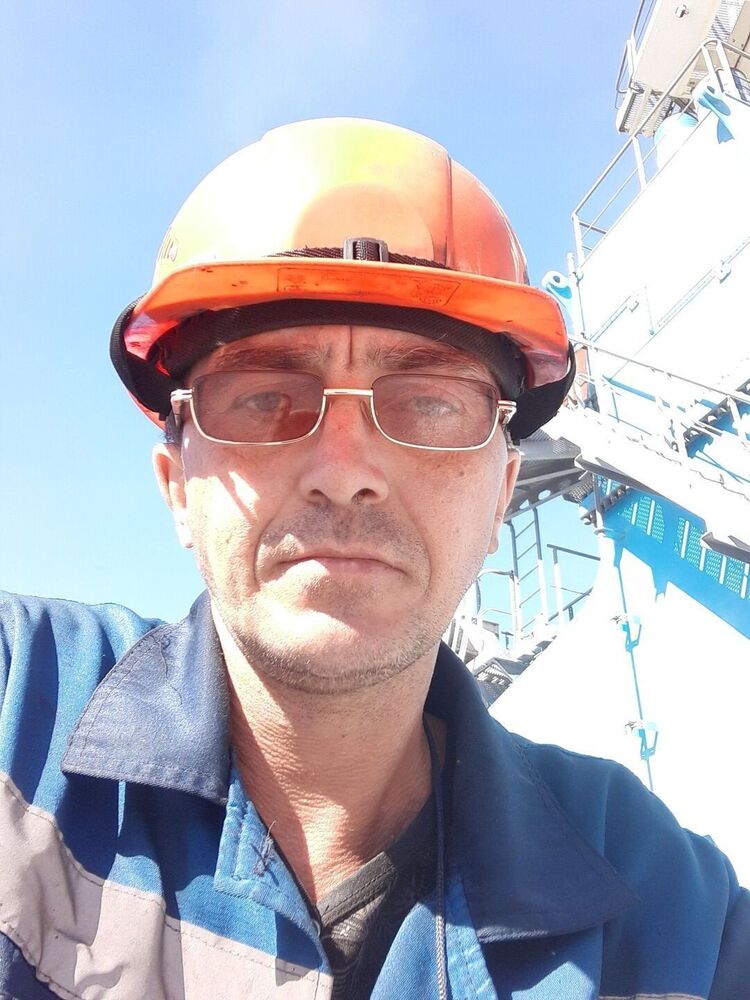  31331646  , 44 ,    