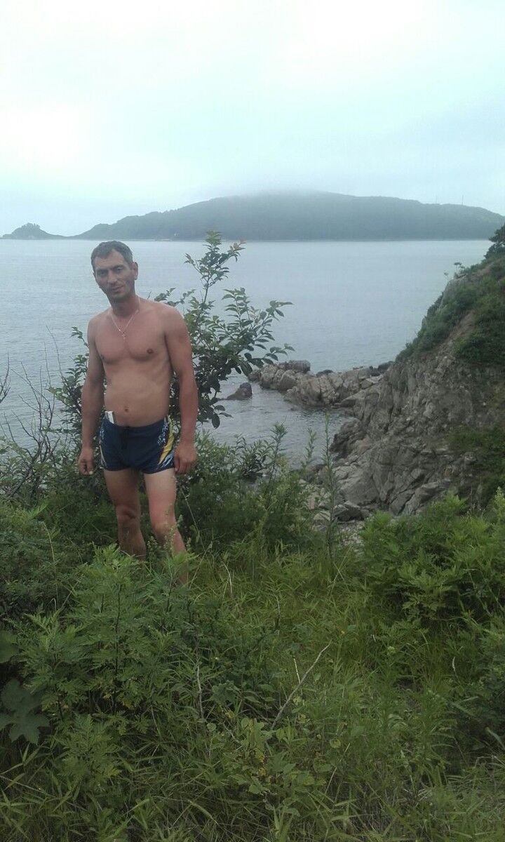  ,   Alex, 49 ,   
