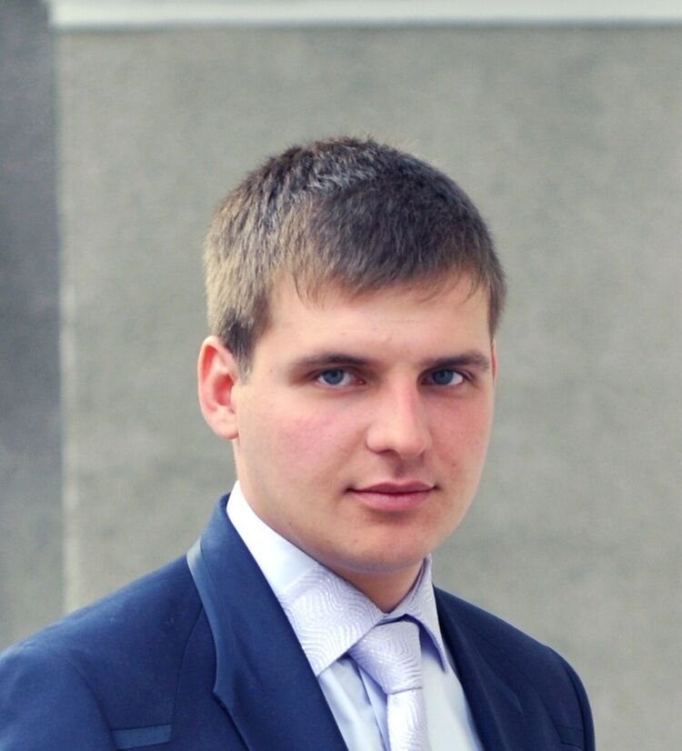  20599926  Serhiy, 39 ,    