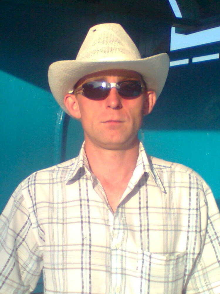  ,   Maksim, 41 ,   ,   , c 