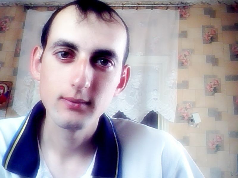  7776706  Mihaii, 33 ,    