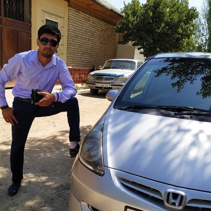  53684156  Davronbek, 29 ,    