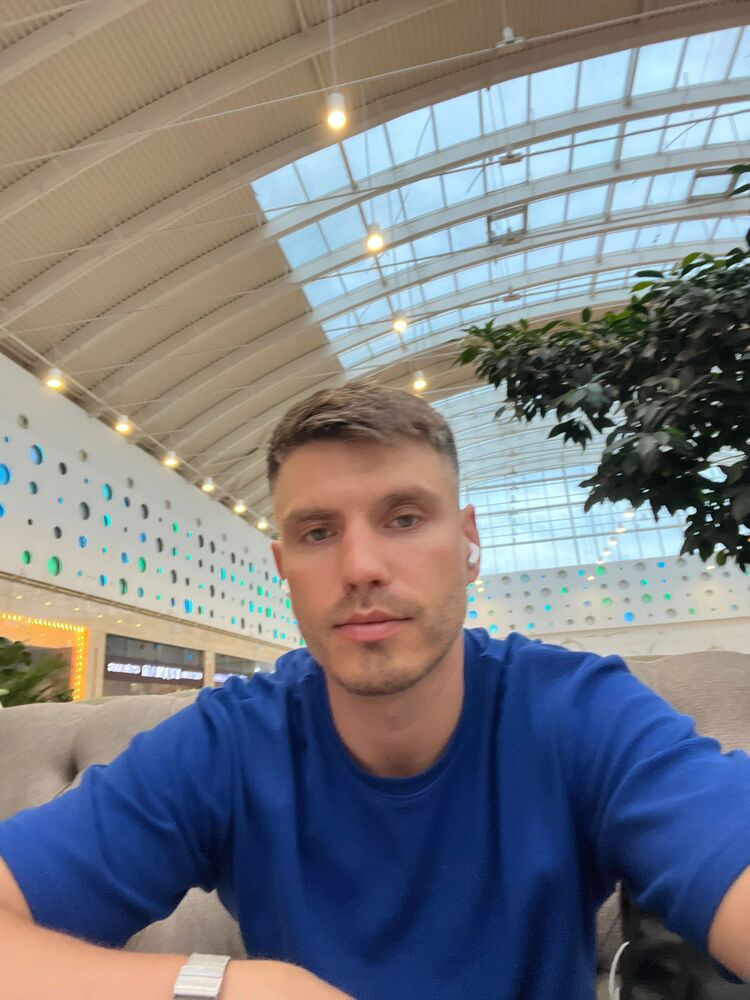  46889006  Dmitry, 33 ,    