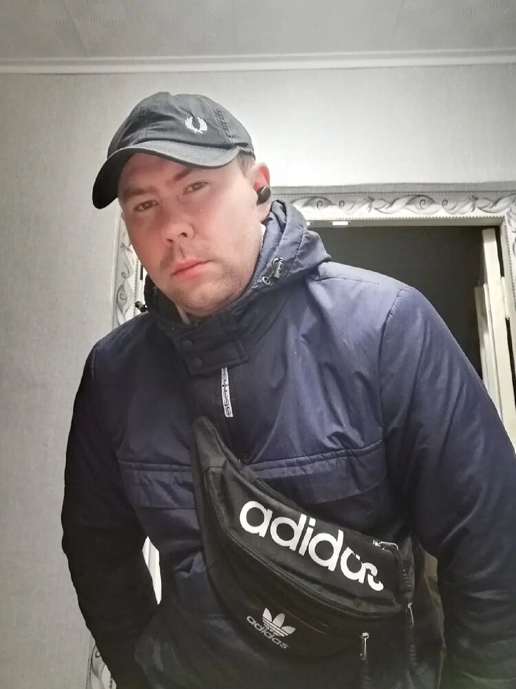  44278846  , 35 ,    