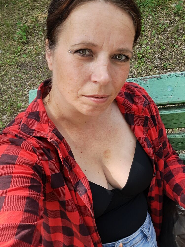  52726196  , 40 ,    
