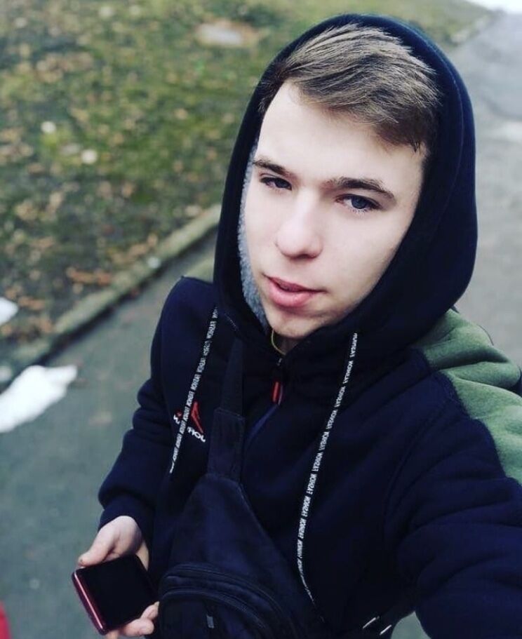  24499336  , 22 ,     