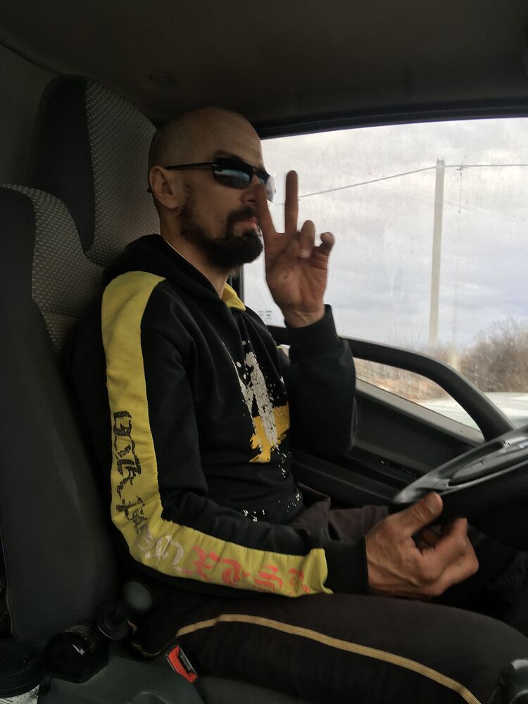  42957956  , 48 ,    