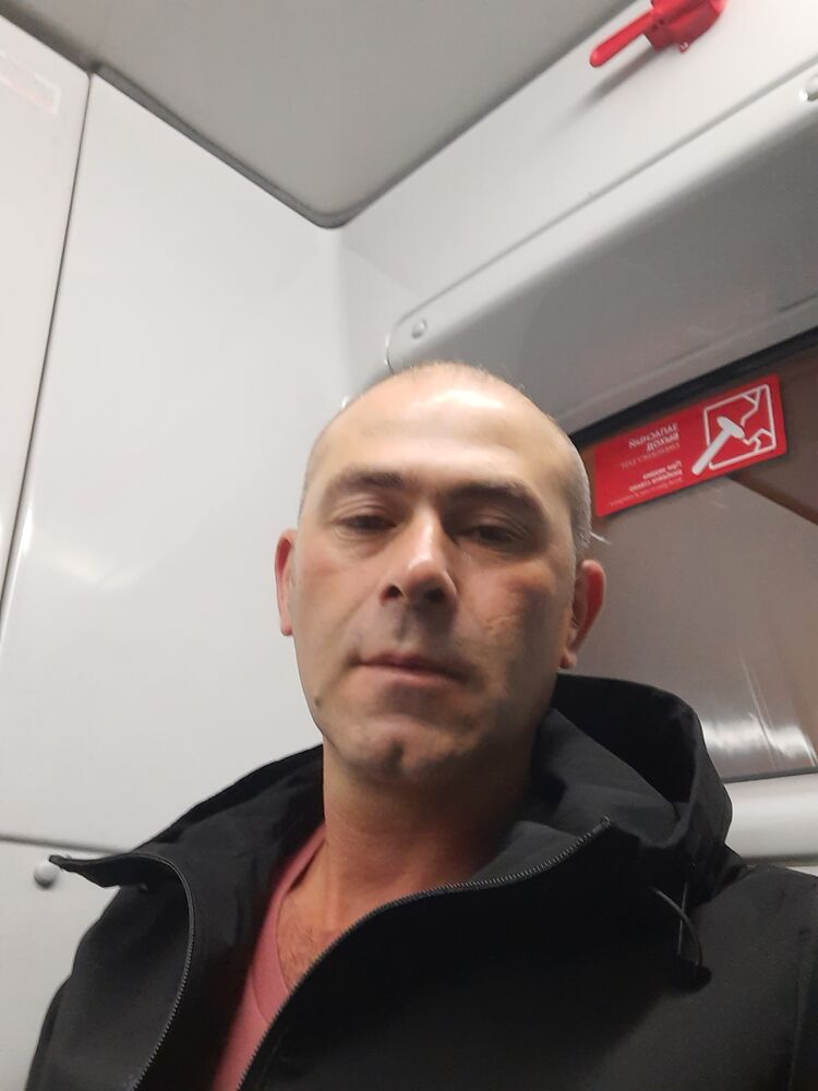  27240926  ENRIKI, 43 ,    