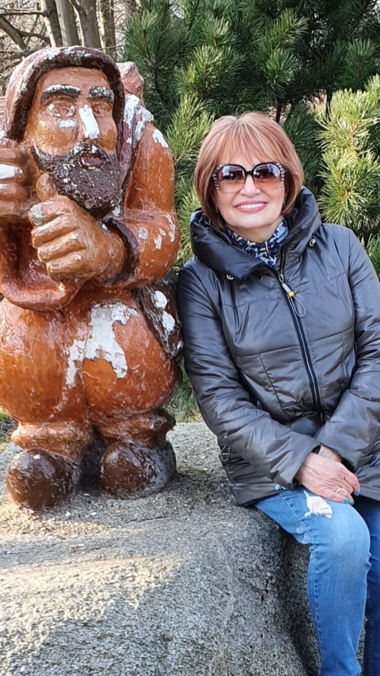  ,   Natali, 64 ,   c 