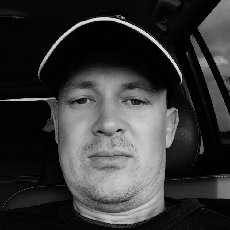  48272256  Sergey, 33 ,    