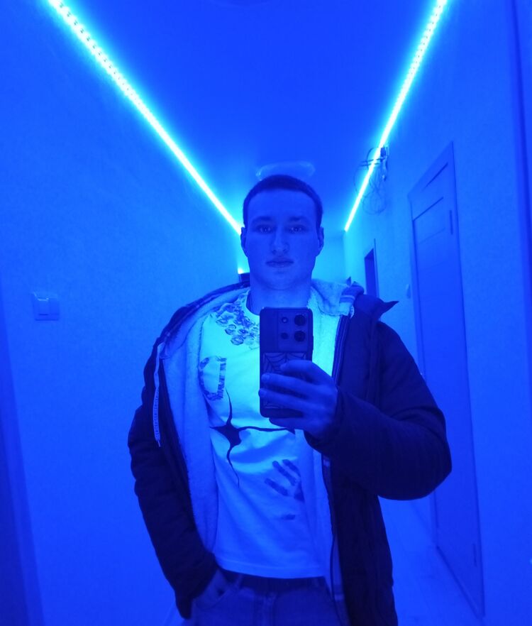 49168826  , 22 ,    
