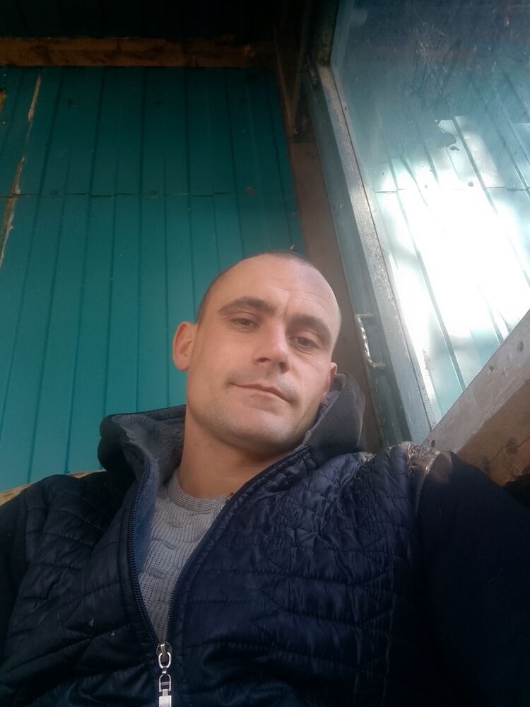  47183706  Anatolii, 32 ,    