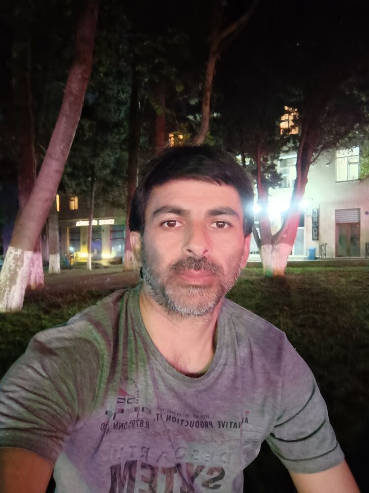  43955476  Niko, 40 ,    