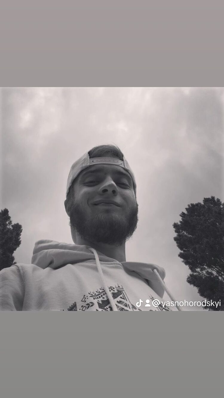  ,   Bukystoner, 28 ,   ,   