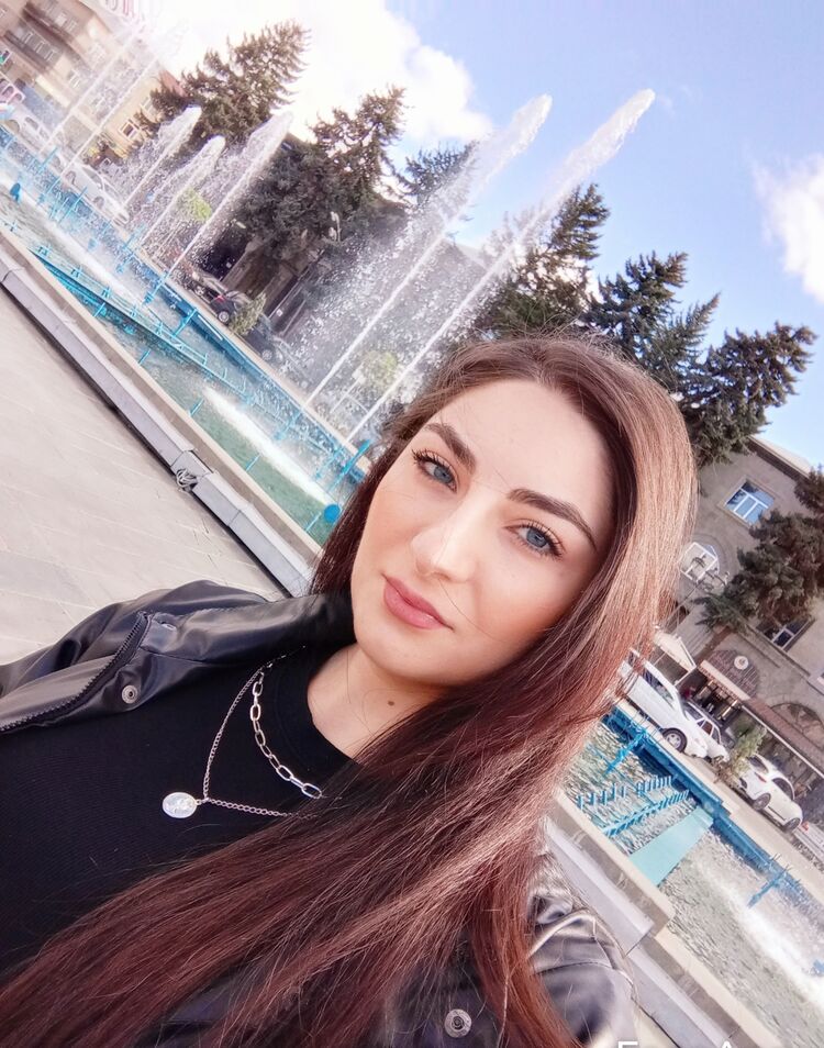  48208216  Mariam, 28 ,    