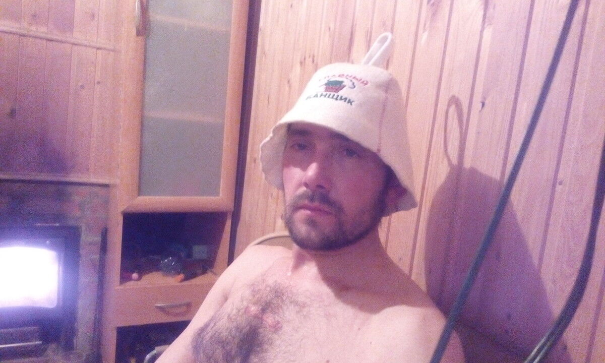  9283176  , 49 ,    