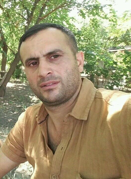 16561046  Azer, 47 ,    