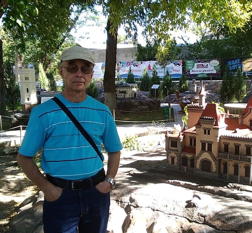  21884456  Luc, 59 ,    