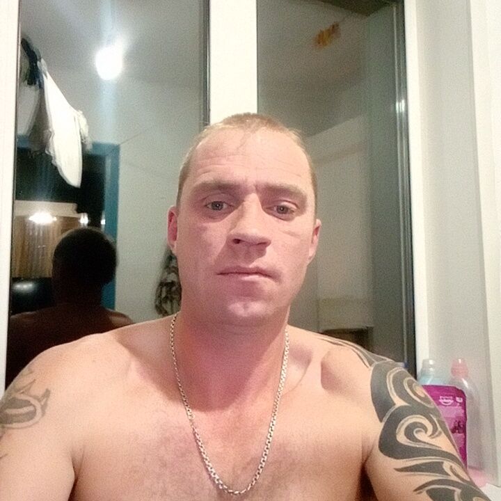  ,   Yury, 36 ,   ,   
