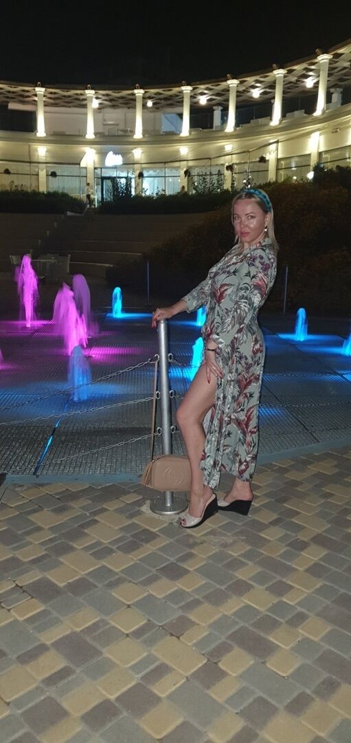  Limassol,   Luna, 44 ,     , c , 