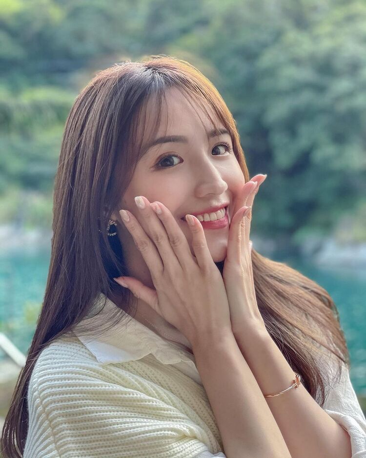  Hong Kong,   Annie, 31 ,     , c , 
