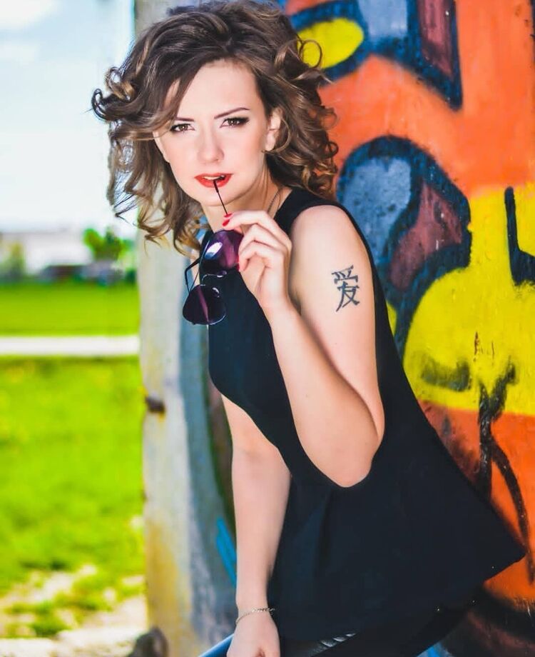  30090916  , 32 ,    