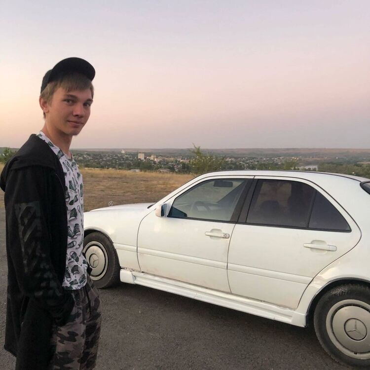  40814716  , 23 ,    