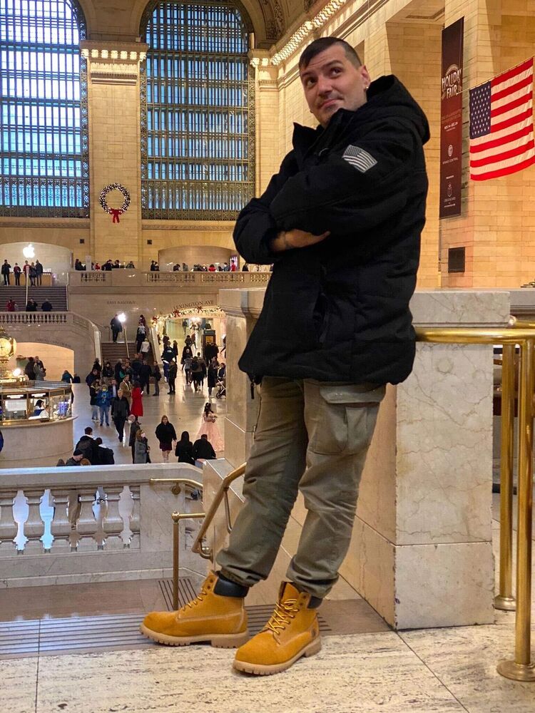  ,   Andrei, 41 ,   ,   , c 