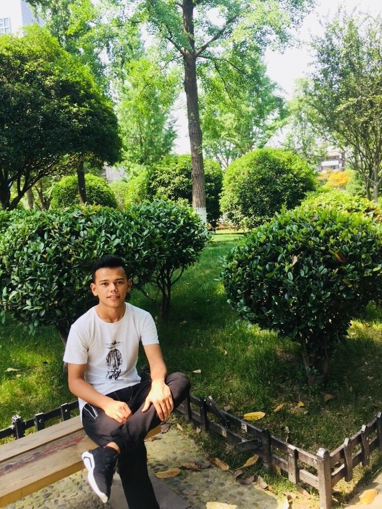  ,   Sardorick, 26 ,   ,   , c 