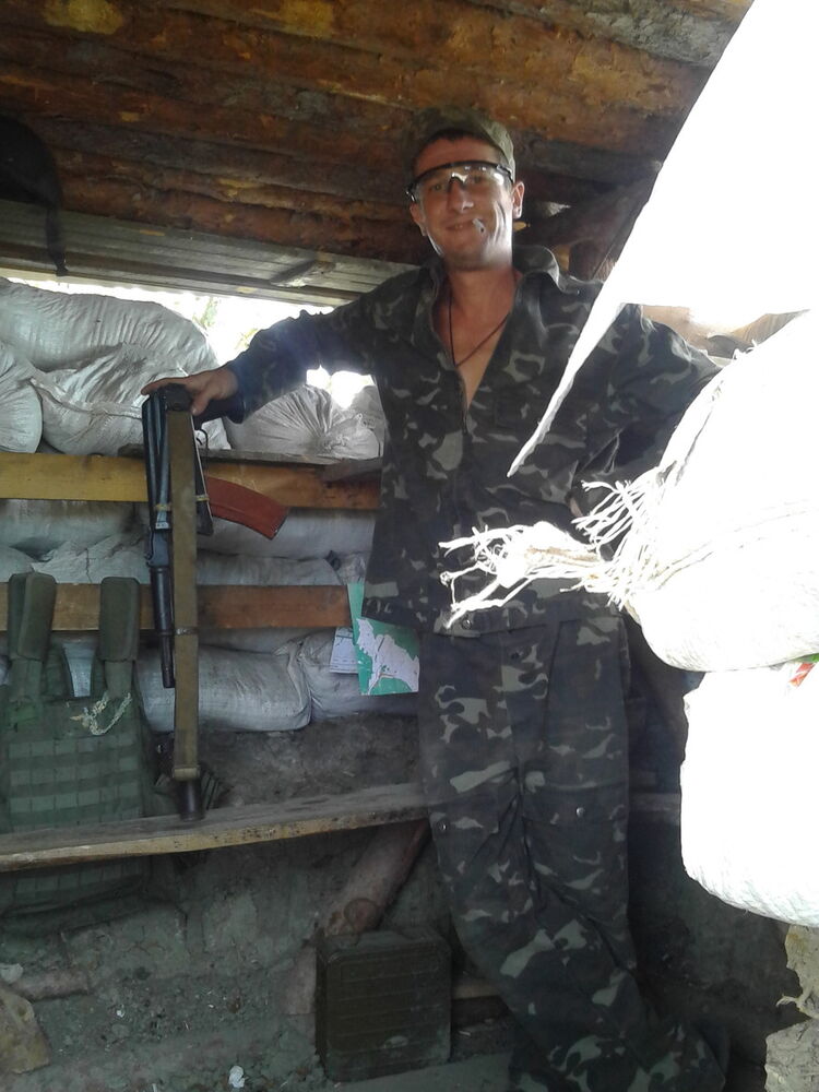  8035906  Rostislav, 37 ,    