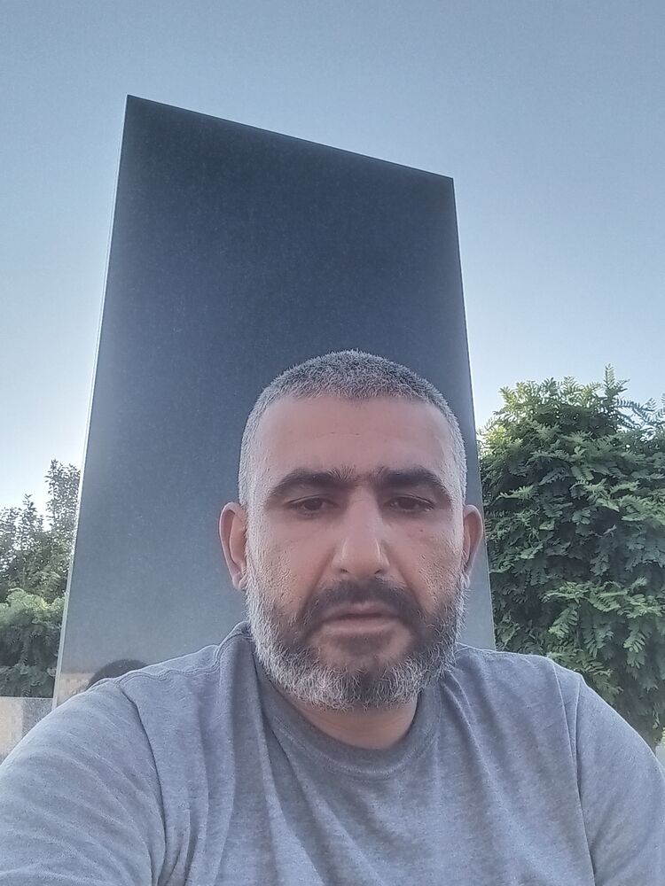 45972766  Armen, 37 ,    