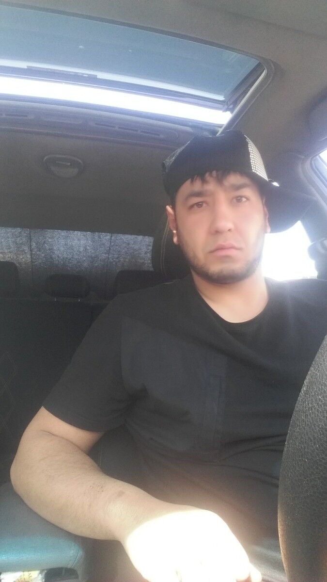  ,   Amirbek, 33 ,   ,   , c 