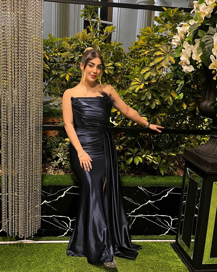  51594446  Sara, 22 ,    Karaj