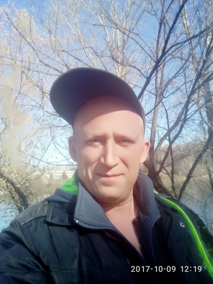  ,   Roman, 42 ,   
