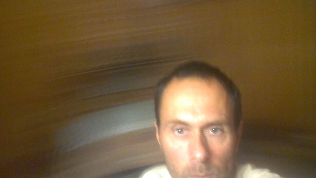  46910446  , 49 ,    