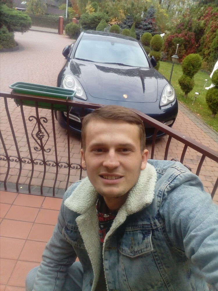  19046256  , 27 ,    Bielsko-Biala