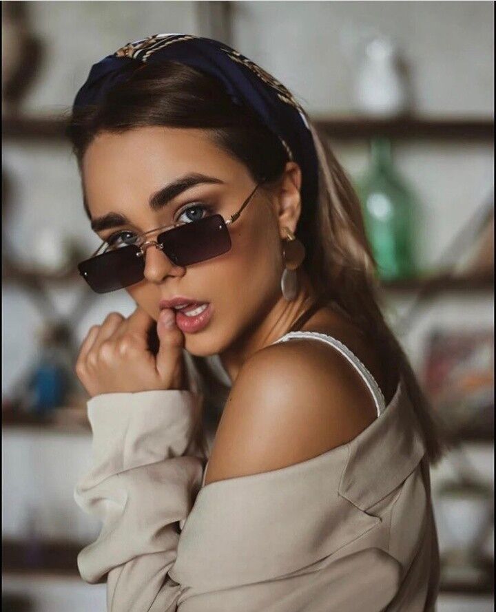  ,   Milana, 25 ,   ,   , c 