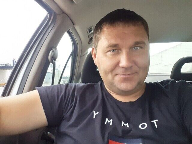  42392146  Aleksandr, 46 ,    -