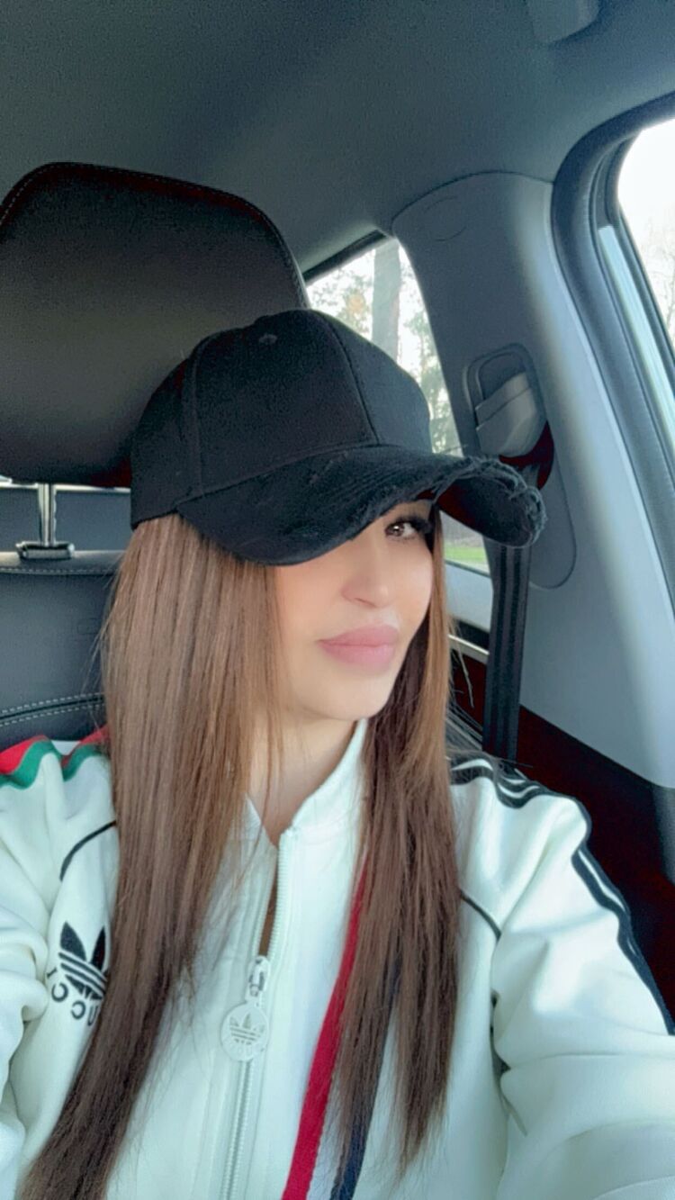  ,   Zalina, 31 ,   c , 