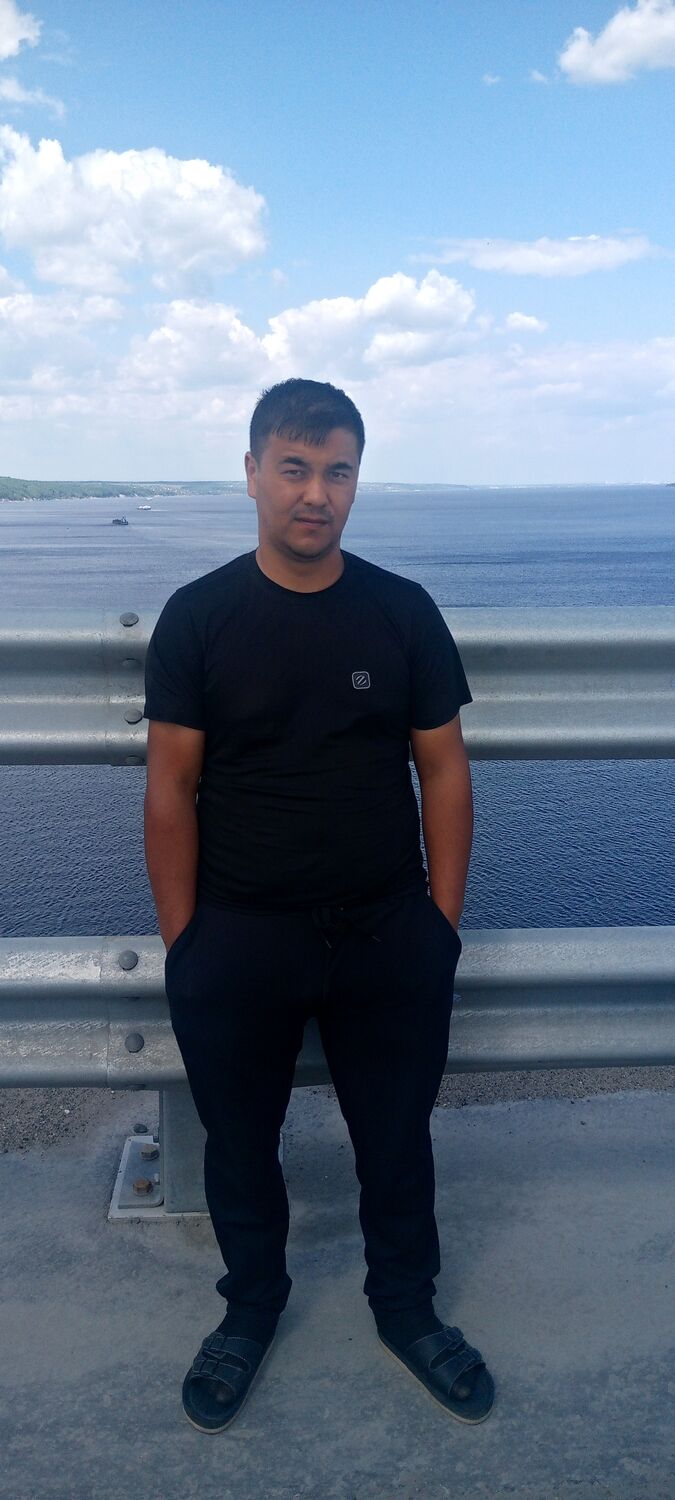  51605996  Abdulla, 29 ,    -