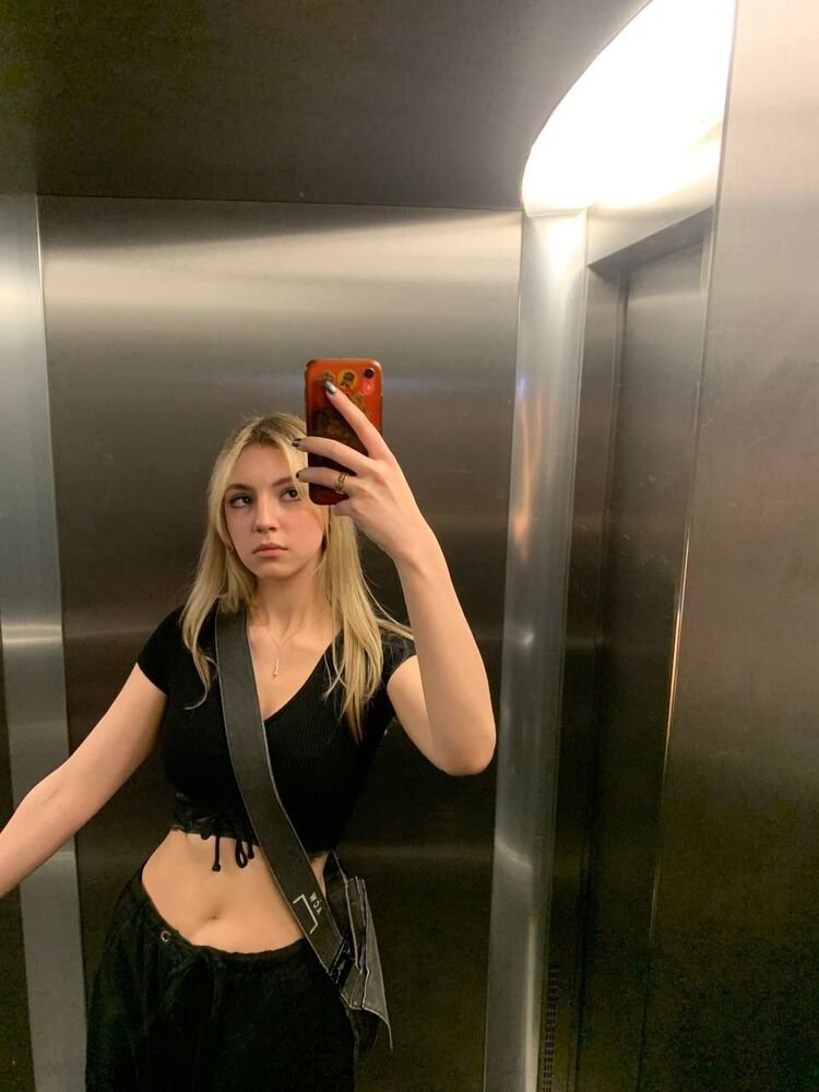  -,   , 21 ,     , c 