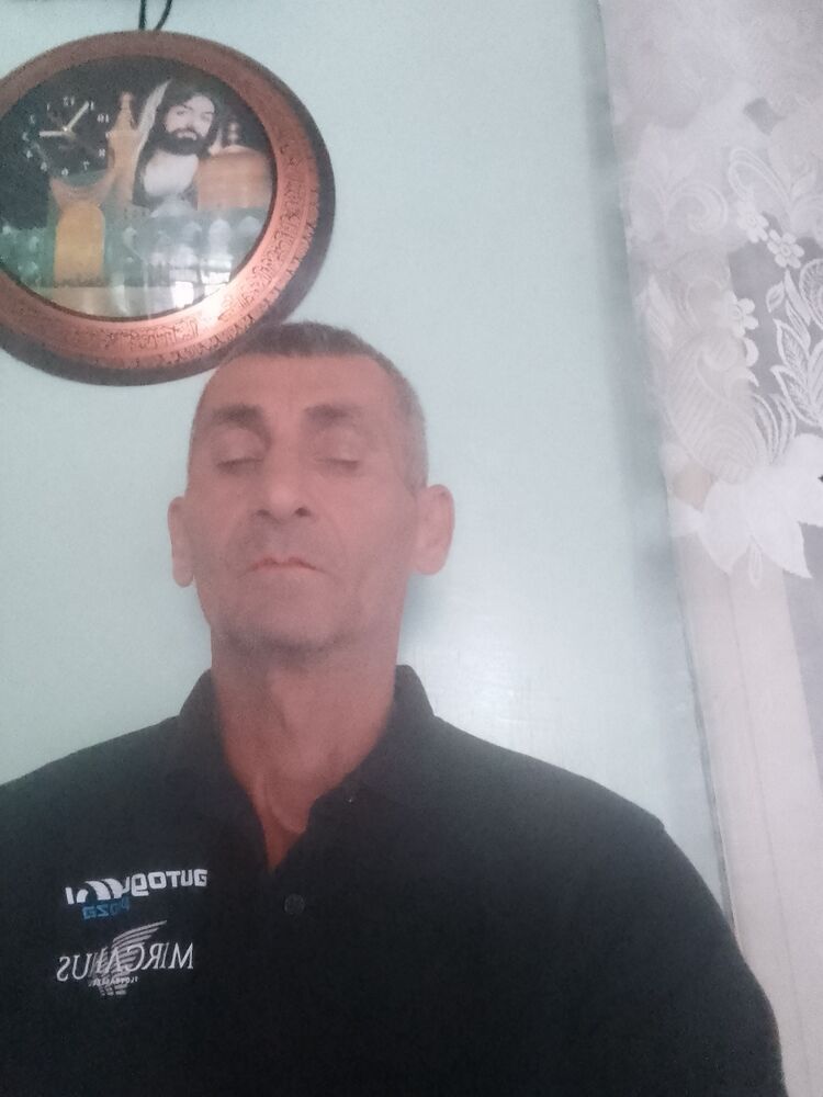  44330866  Mehrab, 45 ,    